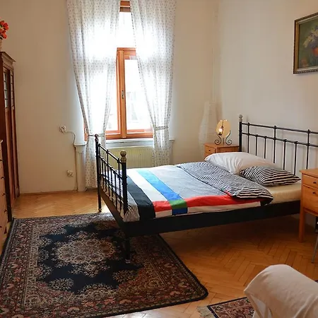 Vezenska Apartmán *